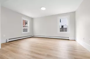 2 Perkins St, Amesbury, MA 01913 - Photo 9