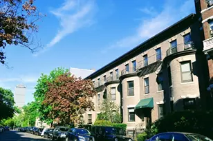 30 Peterborough St, Boston, MA 02215 - Photo 3