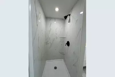 41 Imperial Ave, Pittsfield, MA 01201 - Photo 11