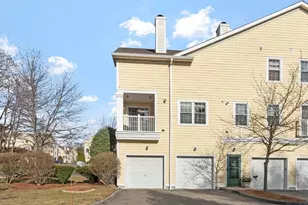 1010 Gazebo Cir, Reading, MA 01867 - Photo 3