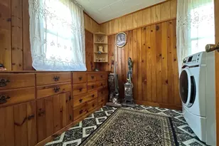 133 Hampden St, West Springfield, MA 01089 - Photo 27
