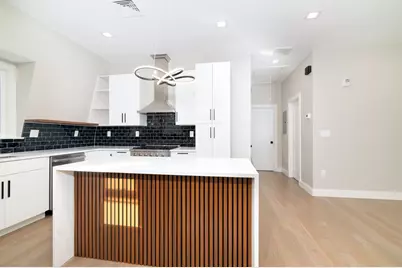 13 Arlington St #C, Somerville, MA 02145 - Photo 5