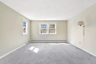 892 Highland St, Holliston, MA 01746 - Photo 19