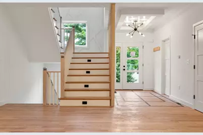 42 Woodbine Circle, Needham, MA 02494 - Photo 13
