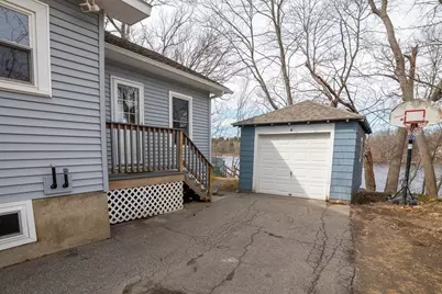 8 Blackstone St, Shrewsbury, MA 01545 - Photo 3