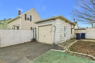 275 Dartmouth St, New Bedford, MA 02740 - Photo 23