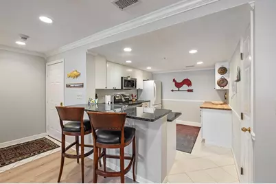 18 America Way #1, Salem, MA 01970 - Photo 5