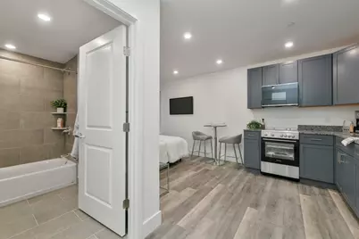 585 Essex St #623, Lynn, MA 01901 - Photo 1