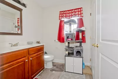 31 Acrebrook Rd, Springfield, MA 01129 - Photo 9