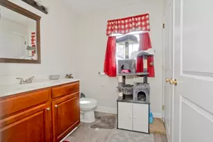 31 Acrebrook Rd, Springfield, MA 01129 - Photo 9