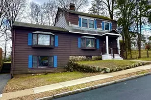 38 Byron St, Wakefield, MA 01880 - Photo 9