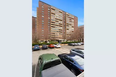 2 Hawthorne #17M, Boston, MA 02114 - Photo 33