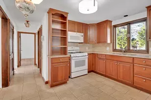 158 Homestead Blvd, Longmeadow, MA 01106 - Photo 11