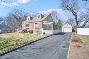 158 Homestead Blvd, Longmeadow, MA 01106 - Photo 3