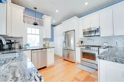 23 Germain St, Worcester, MA 01602 - Photo 13