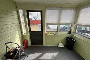 145 Moxon St, Springfield, MA 01151 - Photo 21