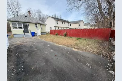 145 Moxon St, Springfield, MA 01151 - Photo 3