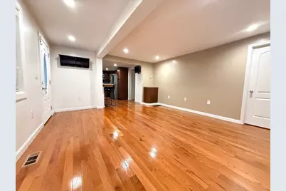 7 Southbridge St Ct, Auburn, MA 01501 - Photo 5