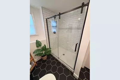 218 Coggeshall St #1-3, New Bedford, MA 02745 - Photo 23