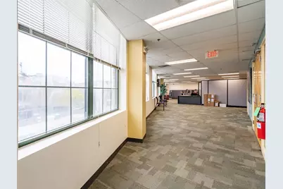 815 Somerville Ave, Cambridge, MA 02140 - Photo 15