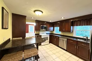 36 Pine Hill Cir, Wakefield, MA 01880 - Photo 13