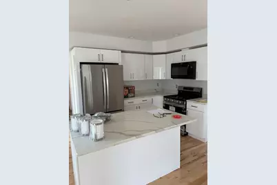 10 Idalla Ave, Worcester, MA 01606 - Photo 3