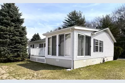 6 Edgewood Drive, Bridgewater, MA 02324 - Photo 5