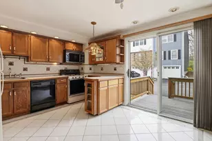 100 Roper St, Lowell, MA 01852 - Photo 29
