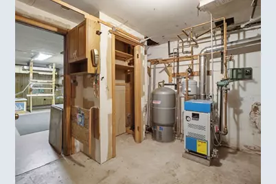 100 Roper St #D, Lowell, MA 01852 - Photo 31