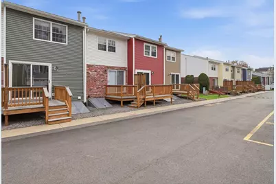 100 Roper St #D, Lowell, MA 01852 - Photo 35