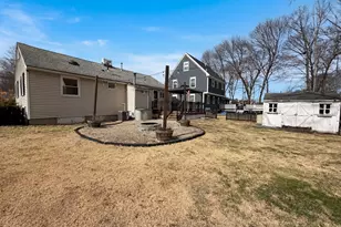 125 Burnham Rd, Lowell, MA 01852 - Photo 5