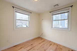 125 Burnham Rd, Lowell, MA 01852 - Photo 17