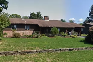 29 Ridgecrest Rd, Amherst, MA 01002 - Photo 1