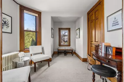 44 Putnam St, Newton, MA 02465 - Photo 15