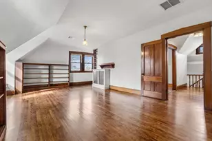 44 Putnam St, Newton, MA 02465 - Photo 27