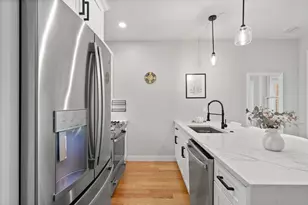 174 W Seventh St, Boston, MA 02127 - Photo 3