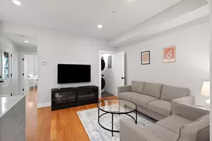 174 W Seventh St, Boston, MA 02127 - Photo 9