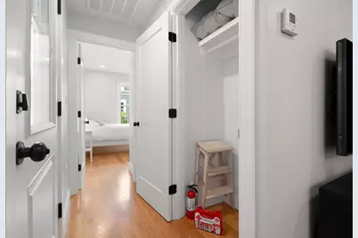 174 W 7th St. #2, Boston, MA 02127 - Photo 17