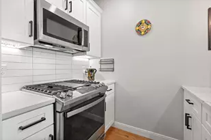 174 W Seventh St, Boston, MA 02127 - Photo 7