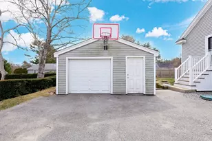 18 Russell St, Westport, MA 02790 - Photo 31