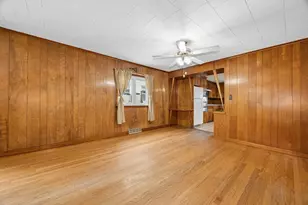 354356 Water St, Clinton, MA 01510 - Photo 9