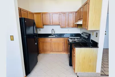 64 Forest St #235, Medford, MA 02155 - Photo 3