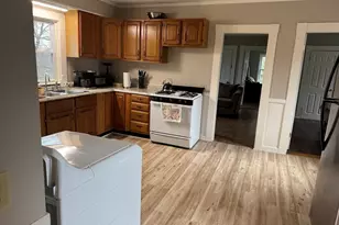 28 Beach St, Marlborough, MA 01752 - Photo 3