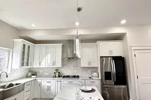 18 Woodbine St, Somerville, MA 02143 - Photo 7