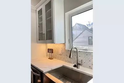 18 Woodbine St #2, Somerville, MA 02143 - Photo 11