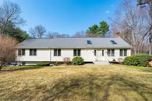 17 Park St, Mendon, MA 01756 - Photo 1