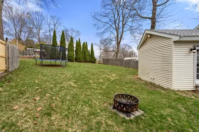 10 Cedar St, Hudson, MA 01749 - Photo 33