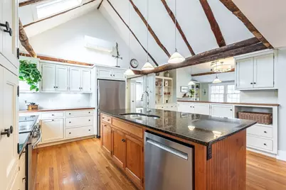 274 South St, Medfield, MA 02052 - Photo 9