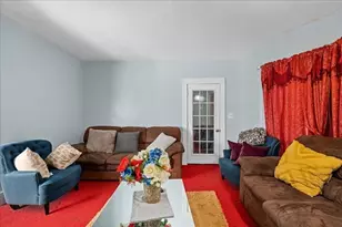 33 Woodford St, Worcester, MA 01604 - Photo 5