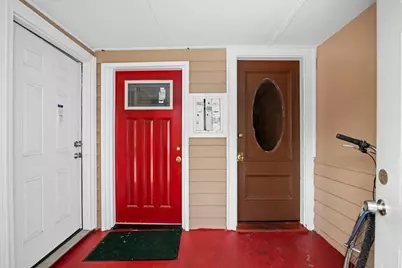 33 Woodford St, Worcester, MA 01604 - Photo 3